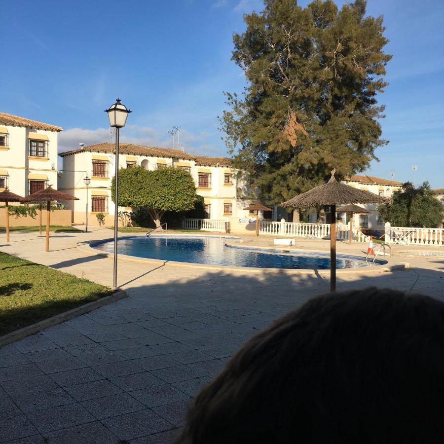 El Mirador, Villamartin, Cot To Hire, Wifi, Pool, Parking المظهر الخارجي الصورة